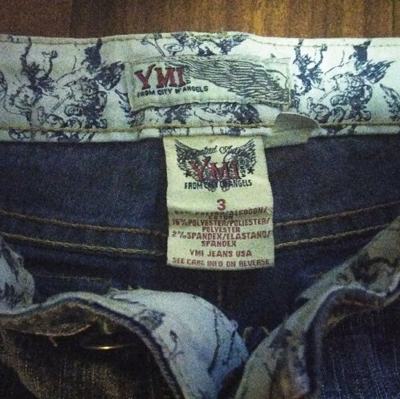 Blue Jean shorts - Picture 3 of 3